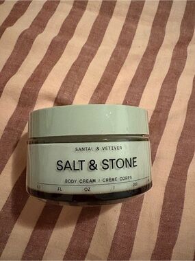 Salt & Stone Santal & Vetiver Body Cream - Mint Green